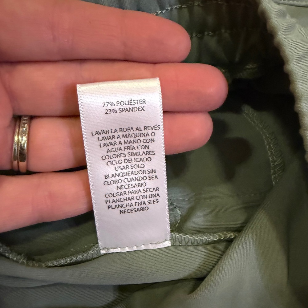 Cynthia Rowley Sage Green Activewear Shorts Drawstring Elastic Women Medium NWT - Picture 12 of 16